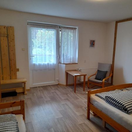 Hrncirna Apartamento Kněževes Exterior foto
