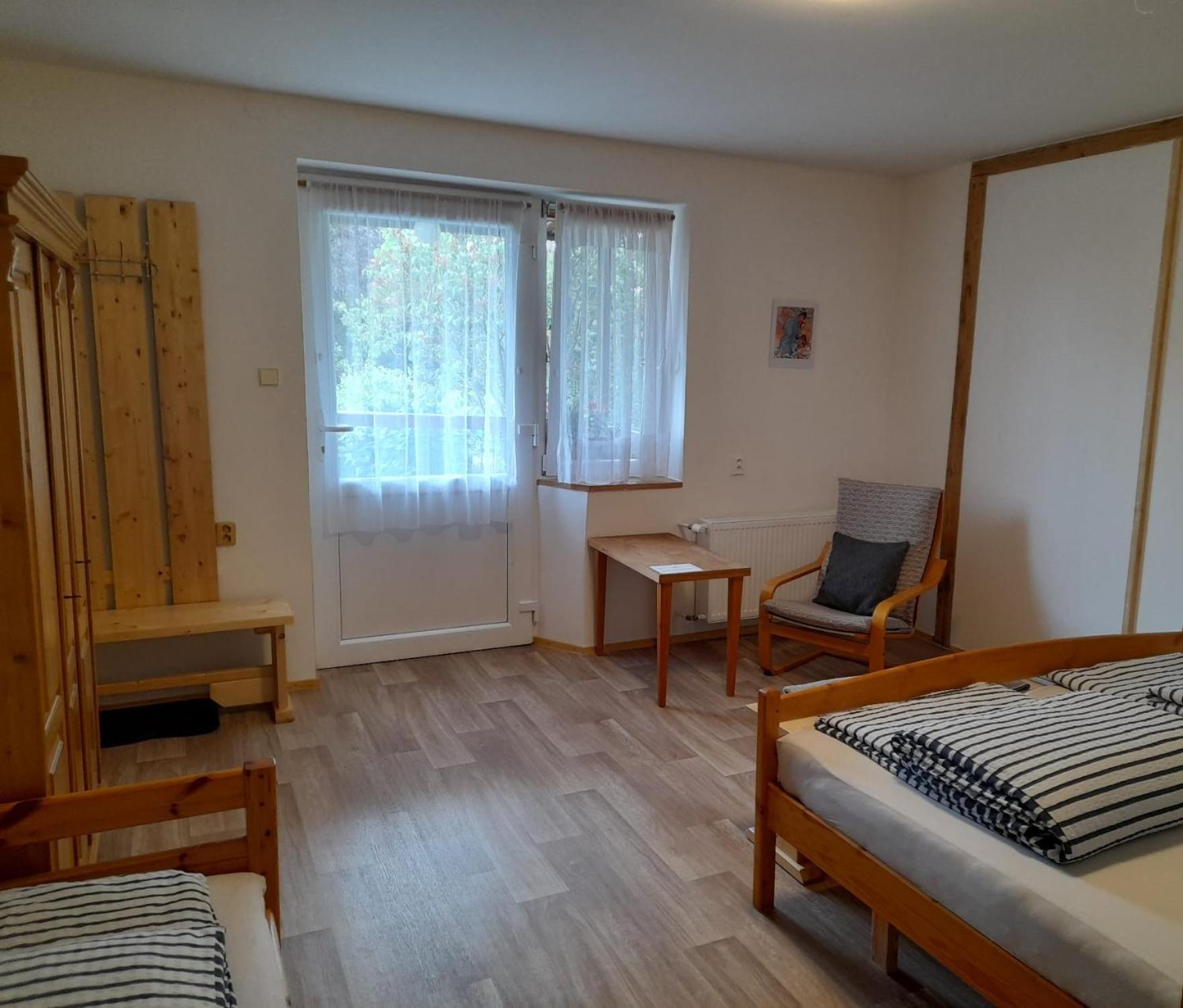 Hrncirna Apartamento Kněževes Exterior foto